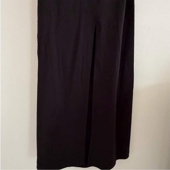 DISSH Black Garment with Label Detail - Picture 5 of 8